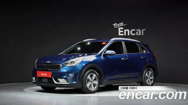 Kia Niro 2018 — photo 1