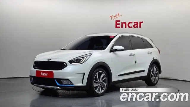 Kia Niro 2018 — photo 1