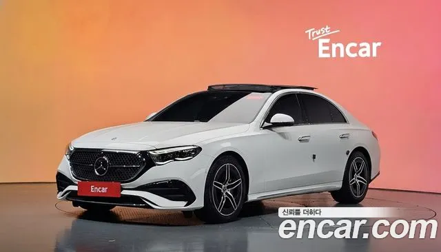 Mercedes-Benz E-Class 2025 — photo 1