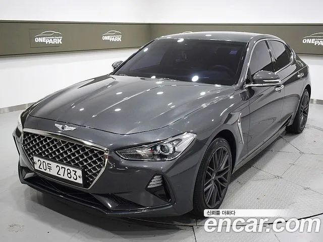 Genesis G70 2018 — photo 1