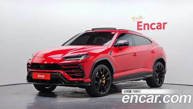 Lamborghini Urus 2022 — photo 1