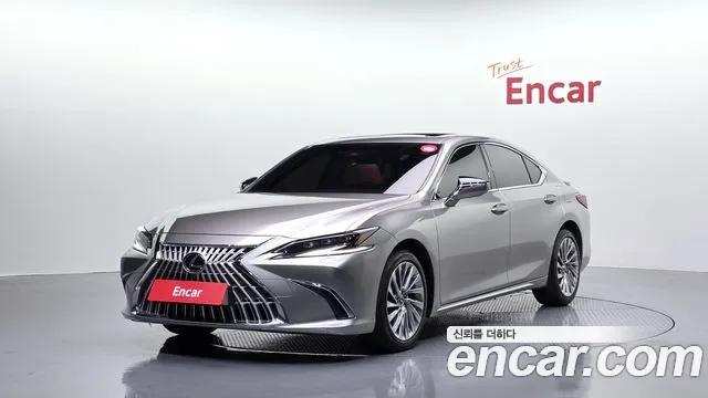 Lexus ES 2026 — photo 1