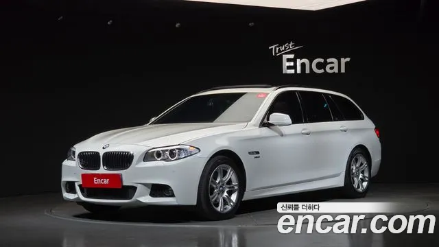 BMW 5-Series 2012 — photo 1