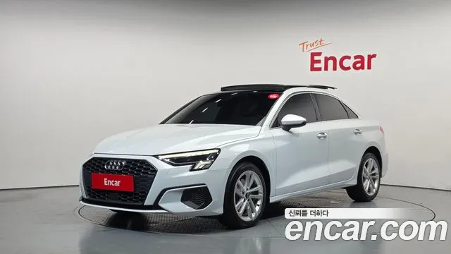 Audi A3 2022 — photo 1