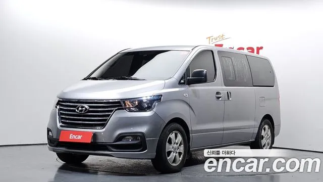 Hyundai Starex 2018 — photo 1
