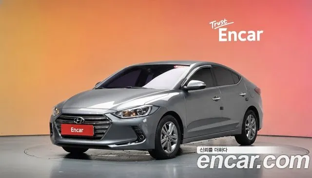 Hyundai AVANTE 2017 — photo 1