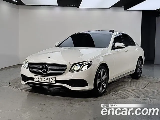 Mercedes-Benz E-Class 2019 — photo 1