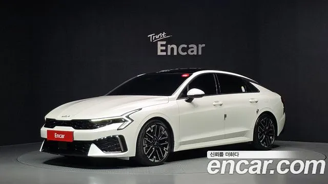 Kia K5 2025 — photo 1