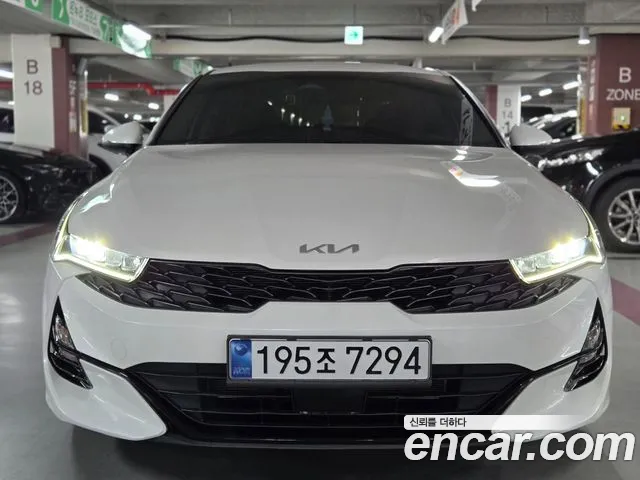 Kia K5 2022 — photo 1