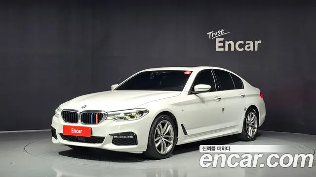 BMW 5-Series 2017 — photo 1