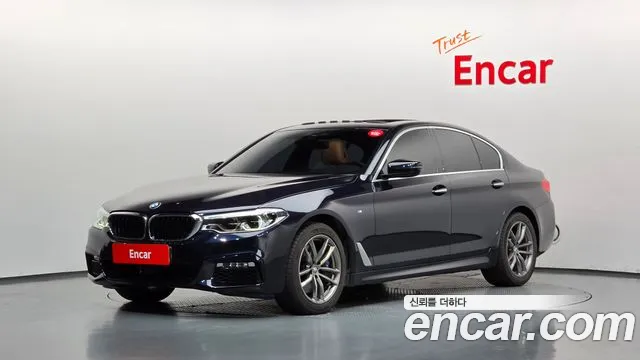 BMW 5-Series 2018 — photo 1