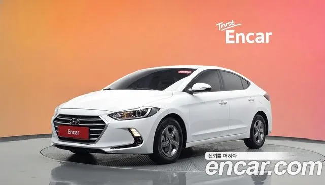 Hyundai AVANTE 2017 — photo 1