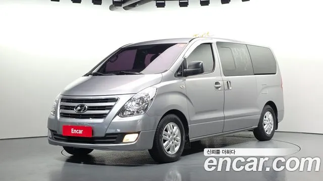 Hyundai Starex 2016 — photo 1
