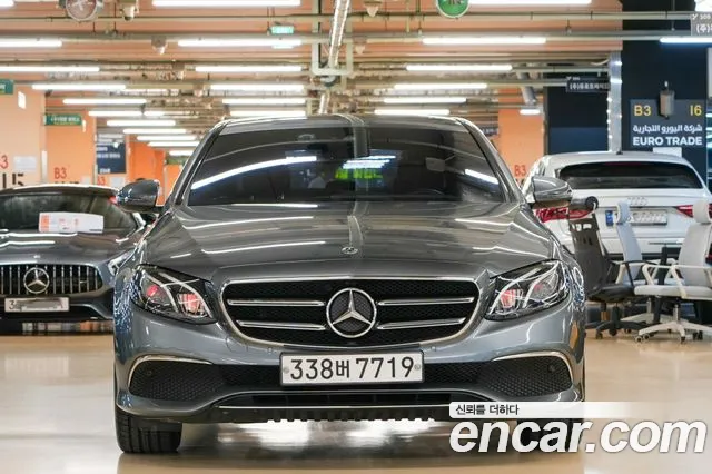 Mercedes-Benz E-Class 2020 — photo 1