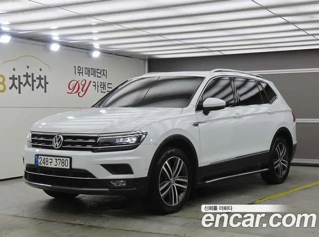 Volkswagen Tiguan 2020 — photo 1