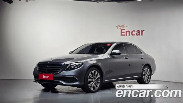 Mercedes-Benz E-Class 2017 — photo 1