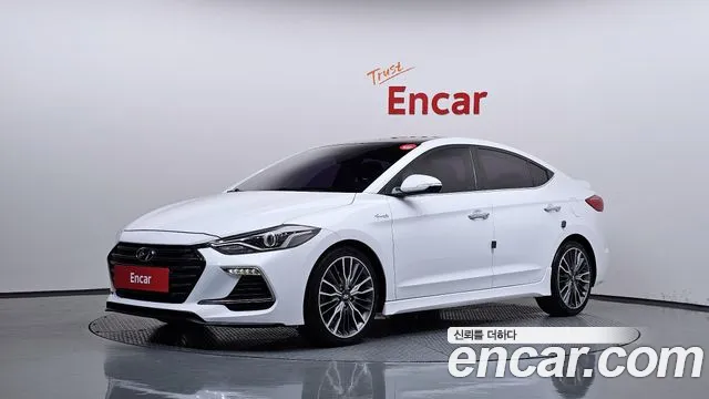 Hyundai AVANTE 2017 — photo 1