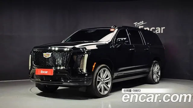 Cadillac Escalade 2025 — photo 1