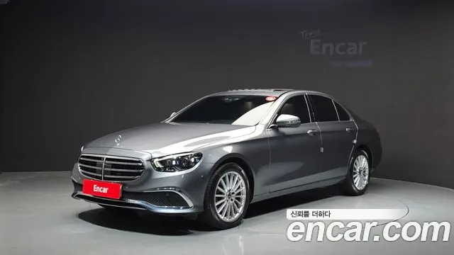 Mercedes-Benz E-Class 2022 — photo 1