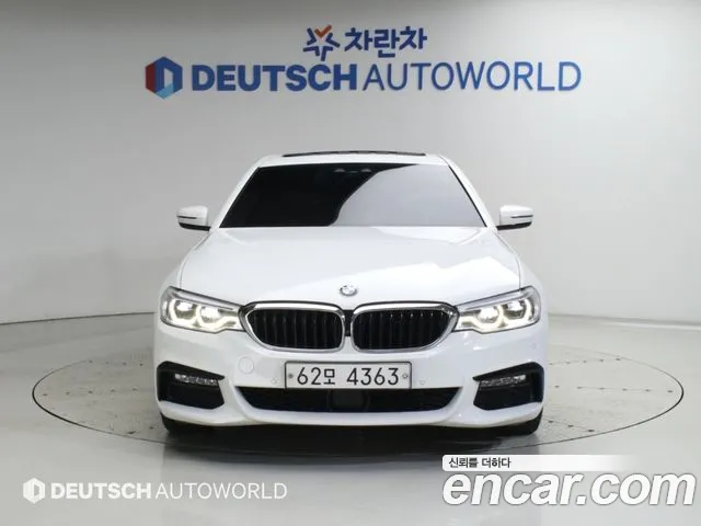 BMW 5-Series 2018 — photo 1