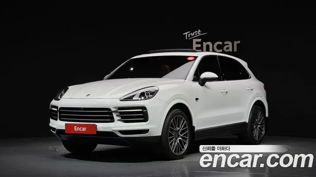 Porsche Cayenne 2019 — photo 1