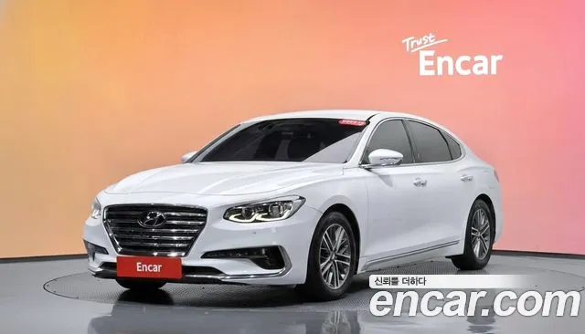 Hyundai Grandeur 2018 — photo 1