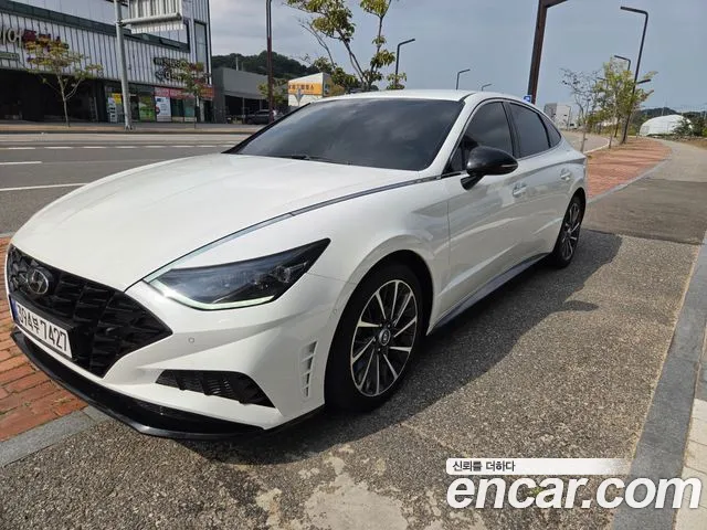 Hyundai Sonata 2022 — photo 1