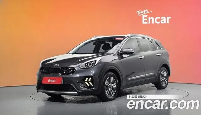 Kia Niro 2020 — photo 1