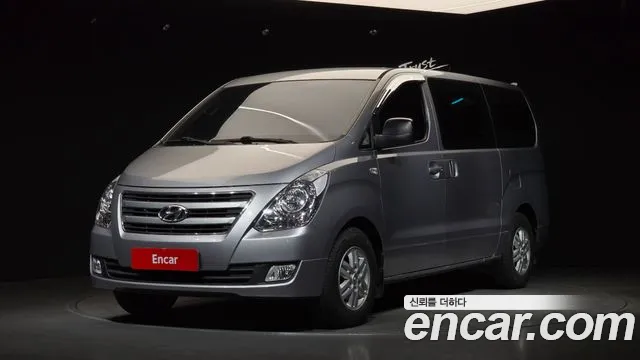 Hyundai Starex 2017 — photo 1