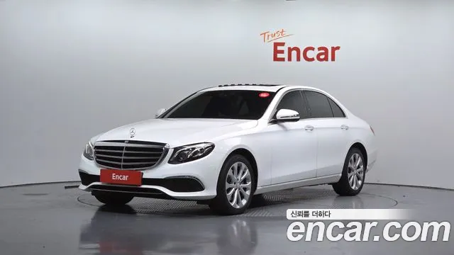 Mercedes-Benz E-Class 2017 — photo 1