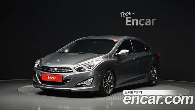 Hyundai i40 2012 — photo 1