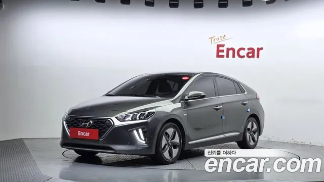 Hyundai Ioniq 2020 — photo 1