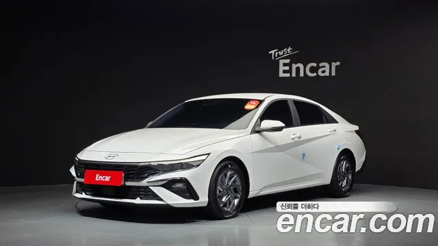Hyundai AVANTE 2024 — photo 1