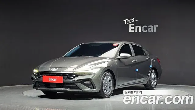Hyundai AVANTE 2024 — photo 1