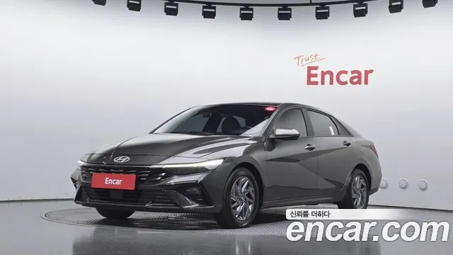 Hyundai AVANTE 2024 — photo 1