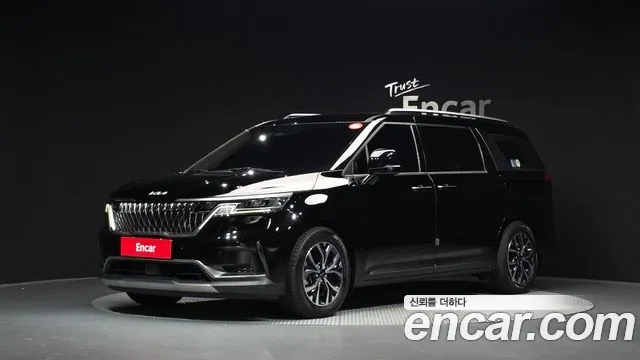 Kia Canival 2022 — photo 1