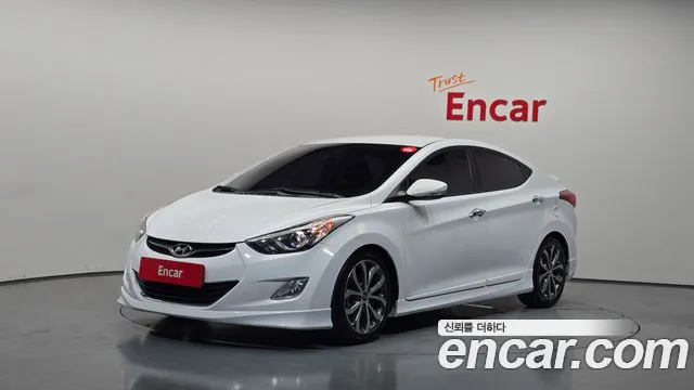 Hyundai AVANTE 2013 — photo 1