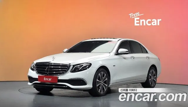 Mercedes-Benz E-Class 2020 — photo 1