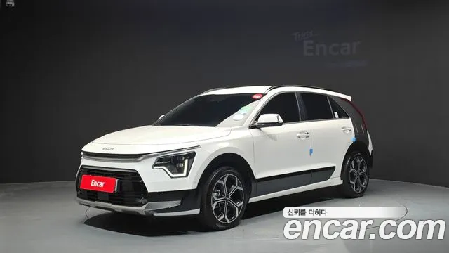 Kia Niro 2022 — photo 1