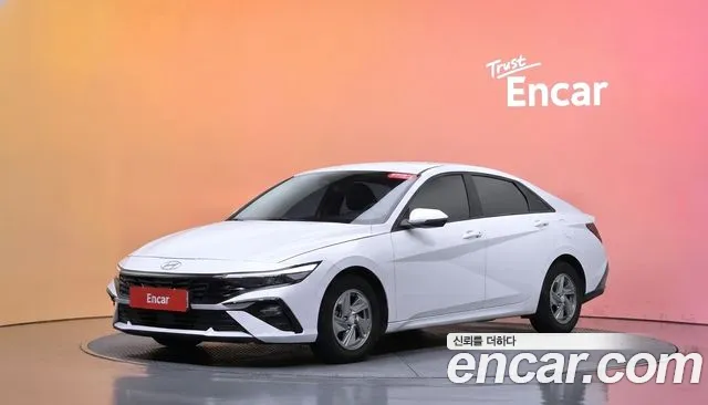 Hyundai AVANTE 2024 — photo 1