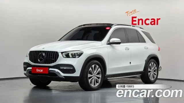 Mercedes-Benz GLE-Class 2022 — photo 1