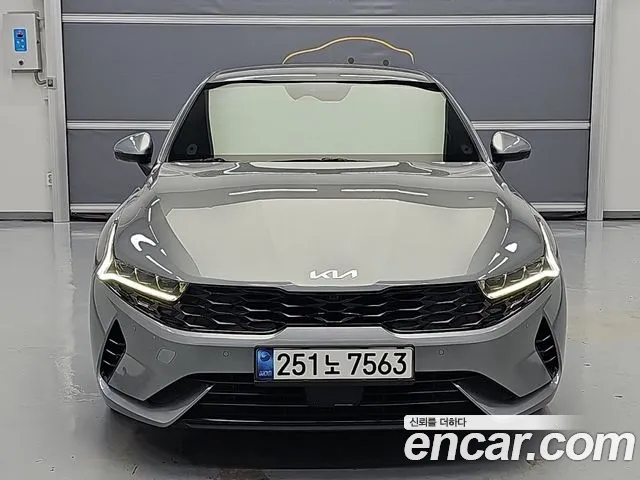 Kia K5 2022 — photo 1