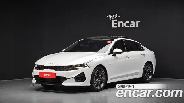 Kia K5 2023 — photo 1