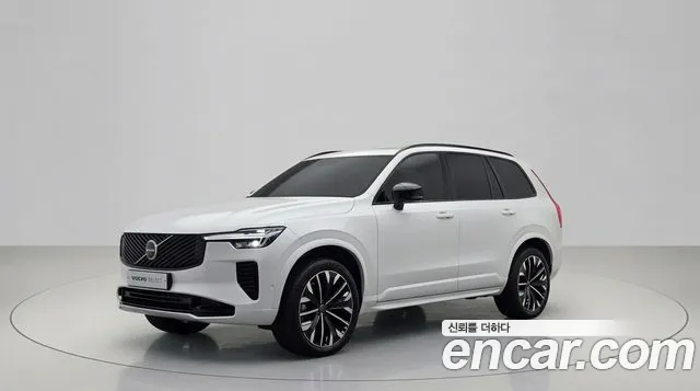 Volvo XC90 2026 — photo 1