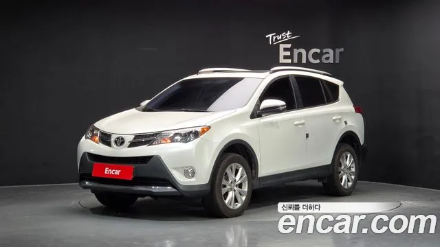 Toyota RAV4 2015 — photo 1