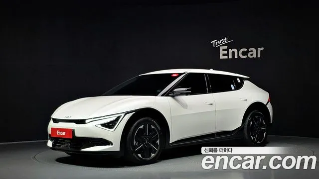 Kia EV6 2026 — photo 1