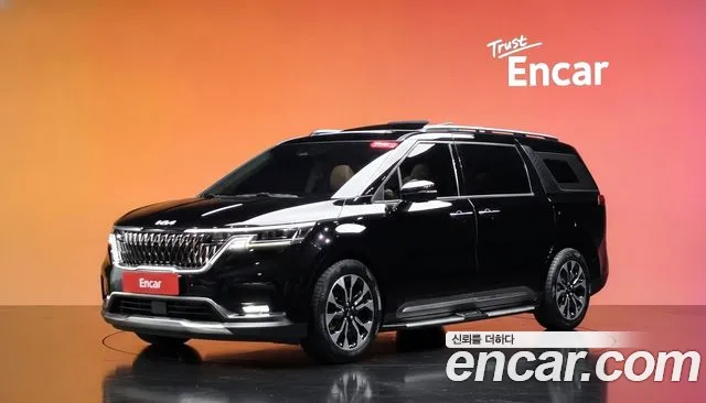 Kia Canival 2022 — photo 1