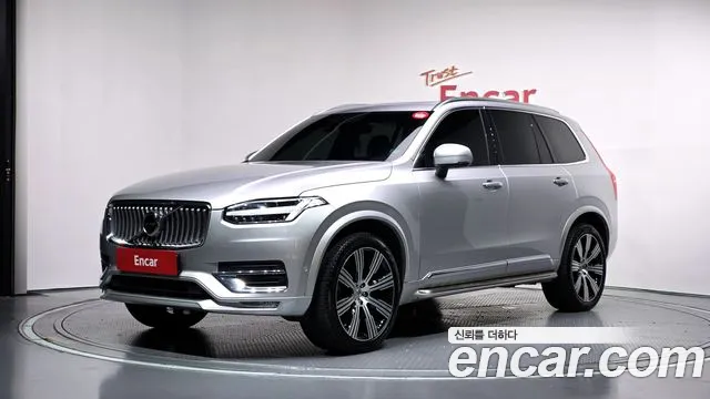 Volvo XC90 2022 — photo 1