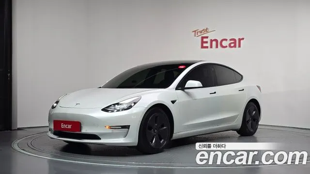 Tesla Model 3 2022 — photo 1
