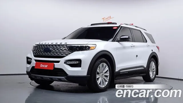 Ford Explorer 2020 — photo 1